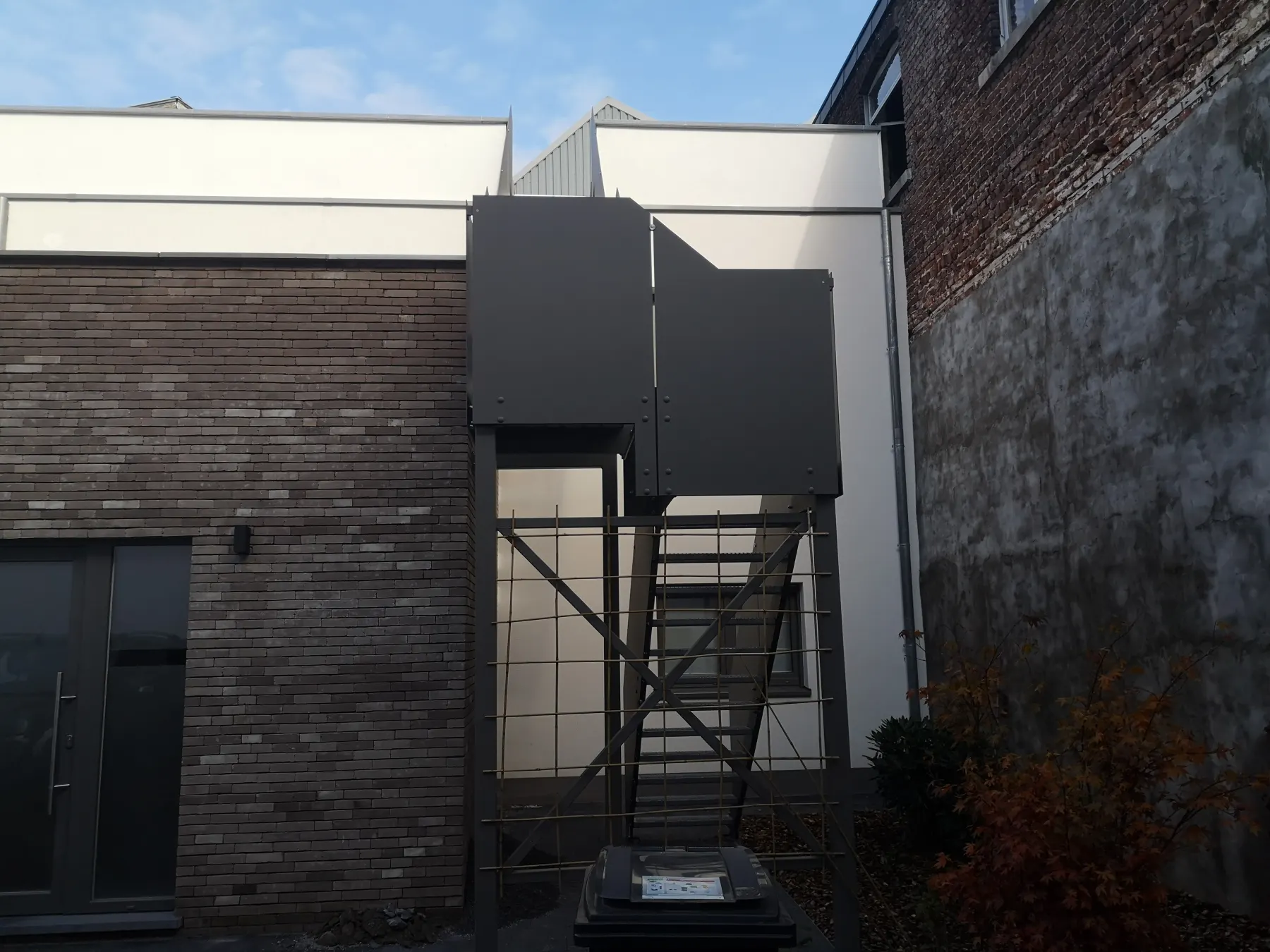 Escalier métallique avec structure apparente réalisé sur mesure