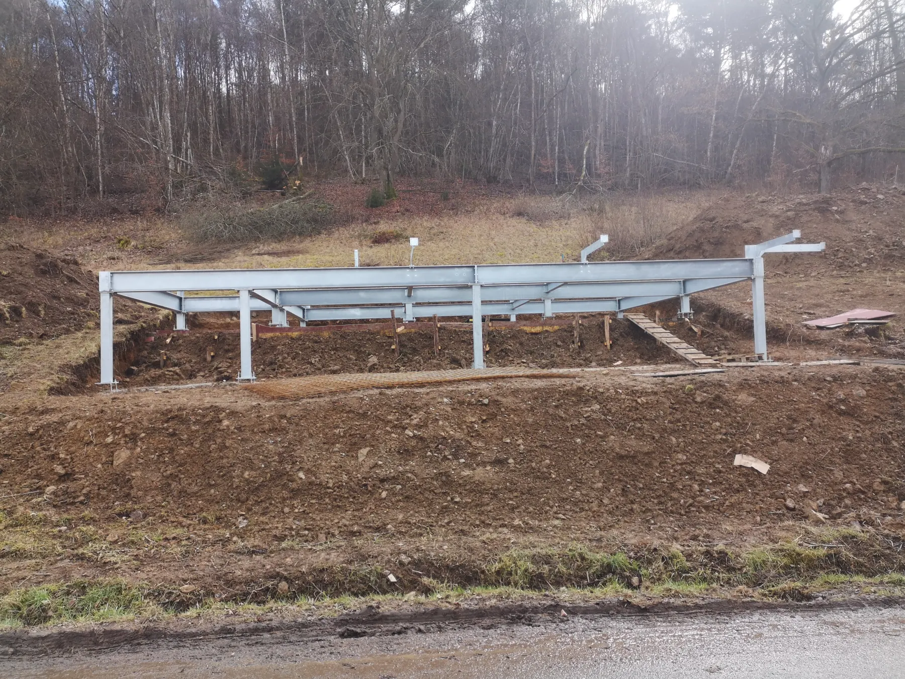 Fondation sur structure métallique pour maison réalisée sur mesure